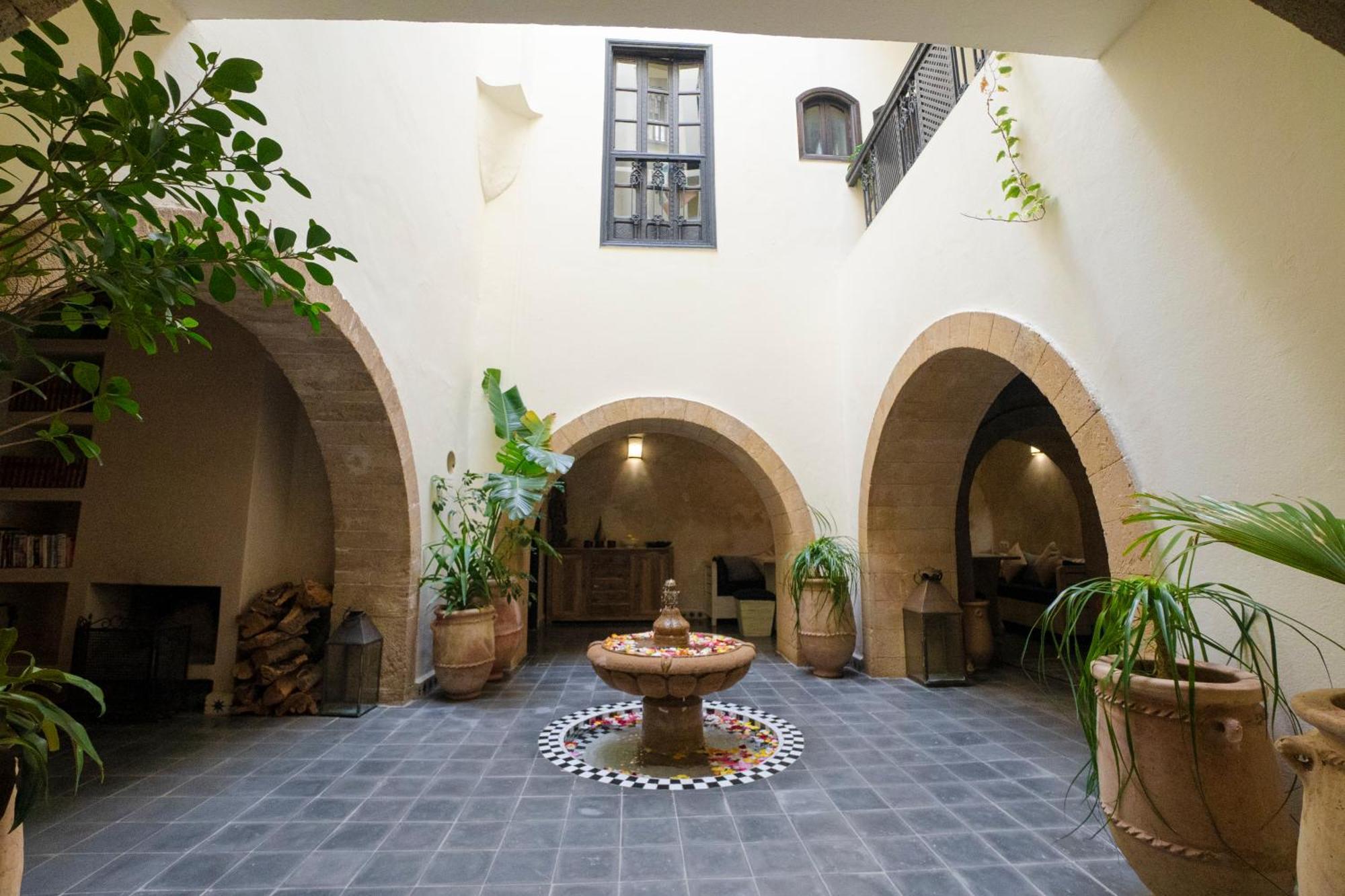 Riad Dar Nor Есувейра Екстериор снимка